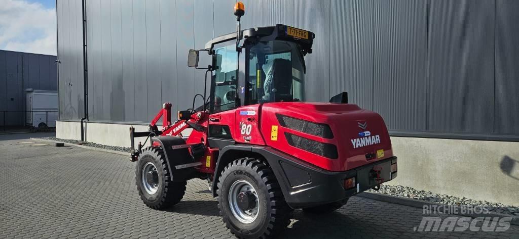 Yanmar V 80 Gumikerekes homlokrakodók