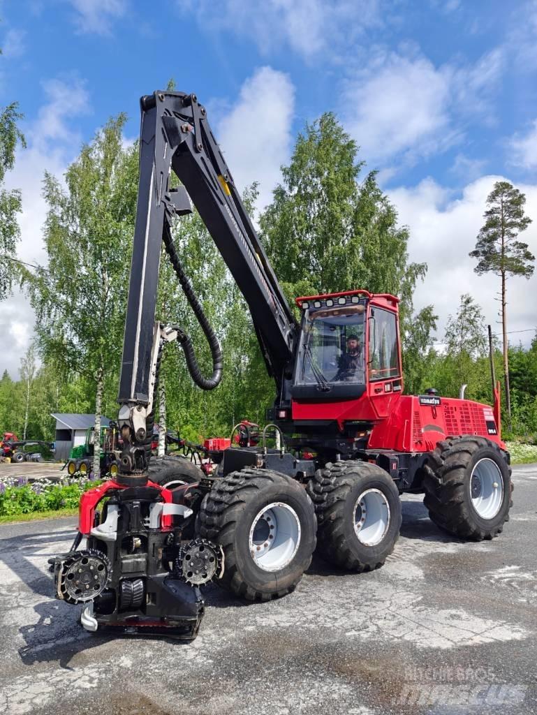 Komatsu 911.4 Betakarítók