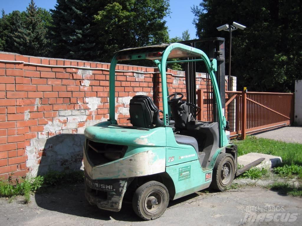 Mitsubishi FD25N Dízel targoncák