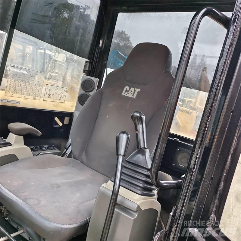CAT 306 E Mini kotrók < 7t