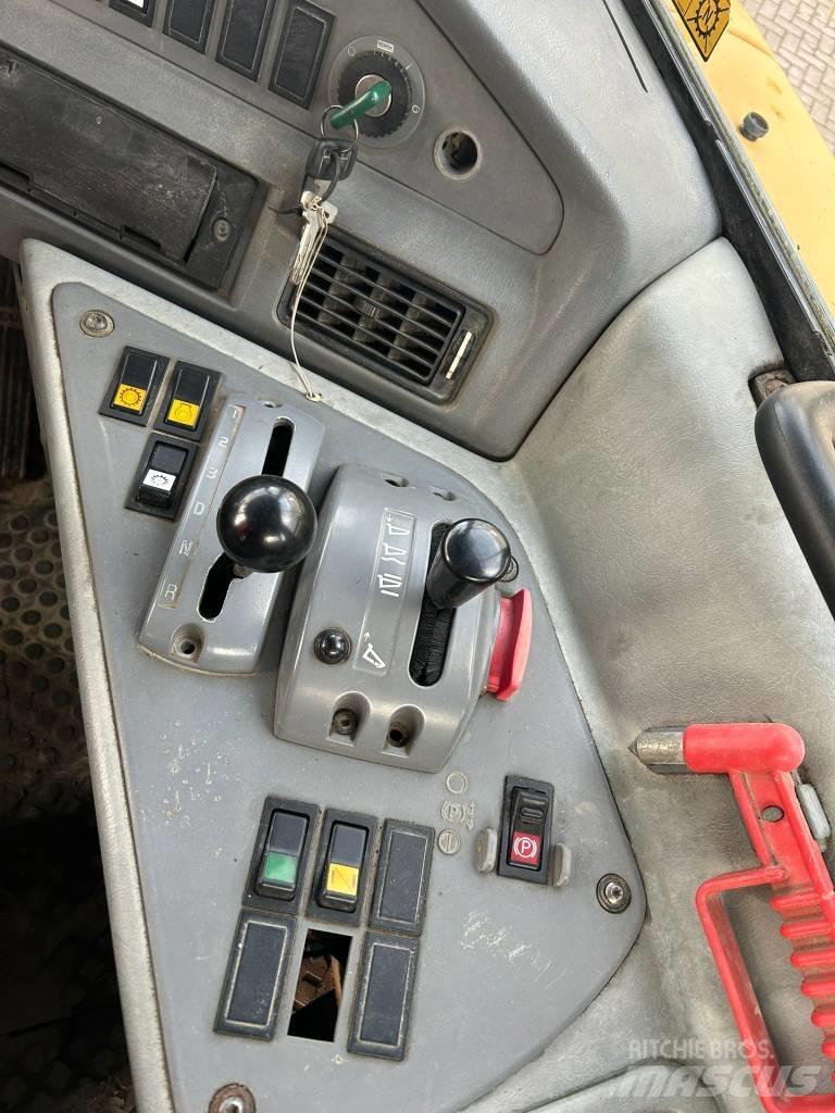 Volvo A 25 D Csuklósdömperek
