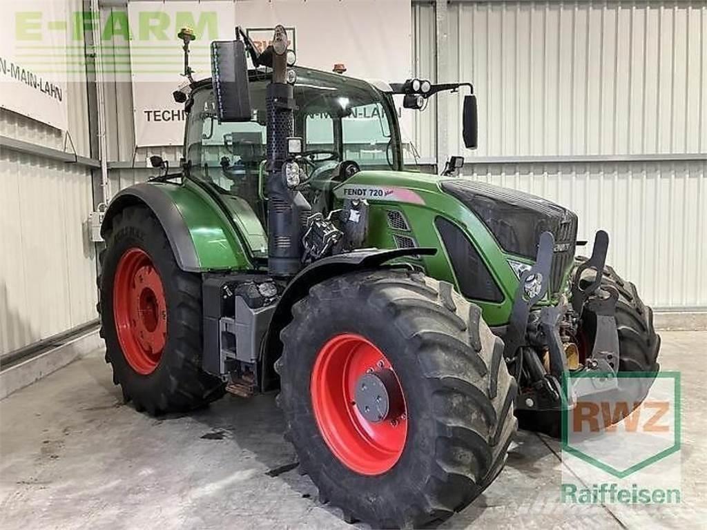 Fendt 700 vario s4 Traktorok
