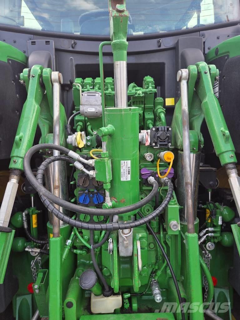 John Deere 6250 R Traktorok