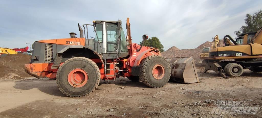 Hitachi ZW 310 Gumikerekes homlokrakodók