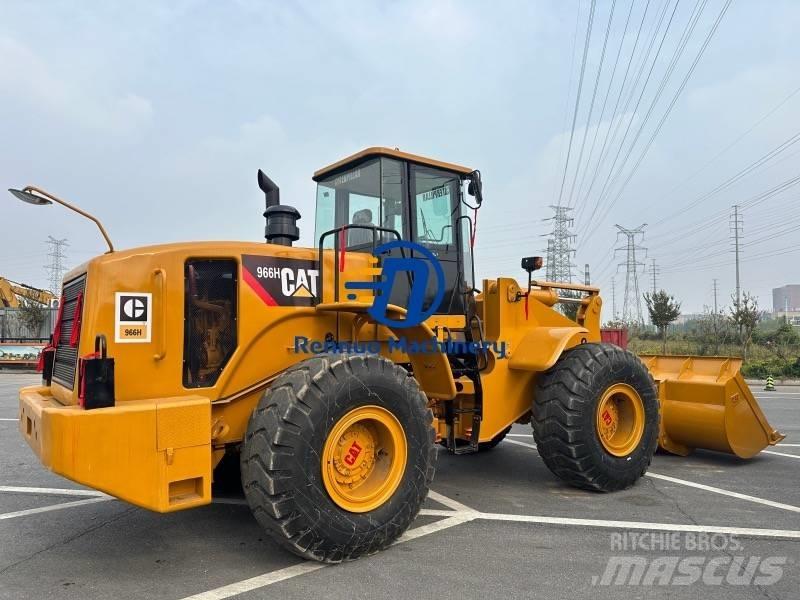 CAT 966H Gumikerekes homlokrakodók