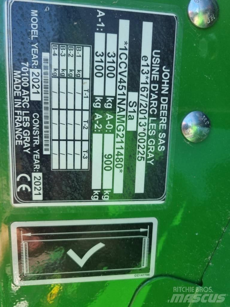 John Deere V451G Körbálázók