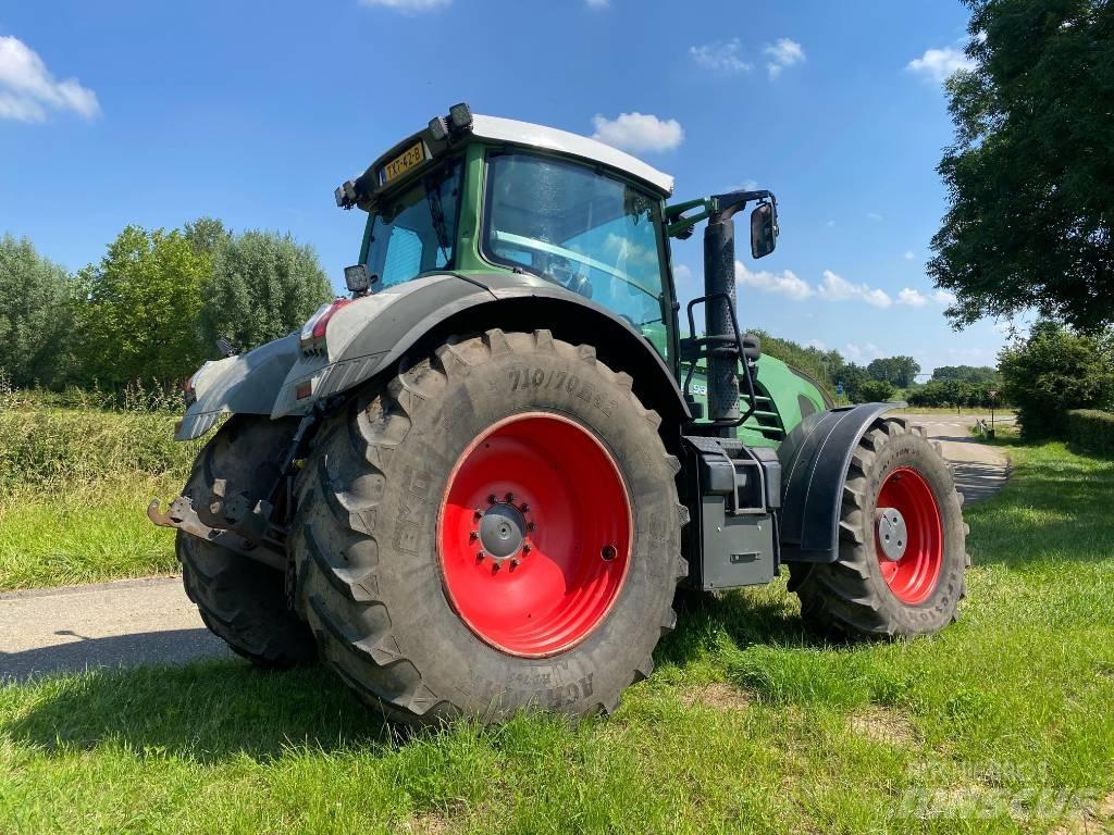 Fendt 933 Vario Traktorok