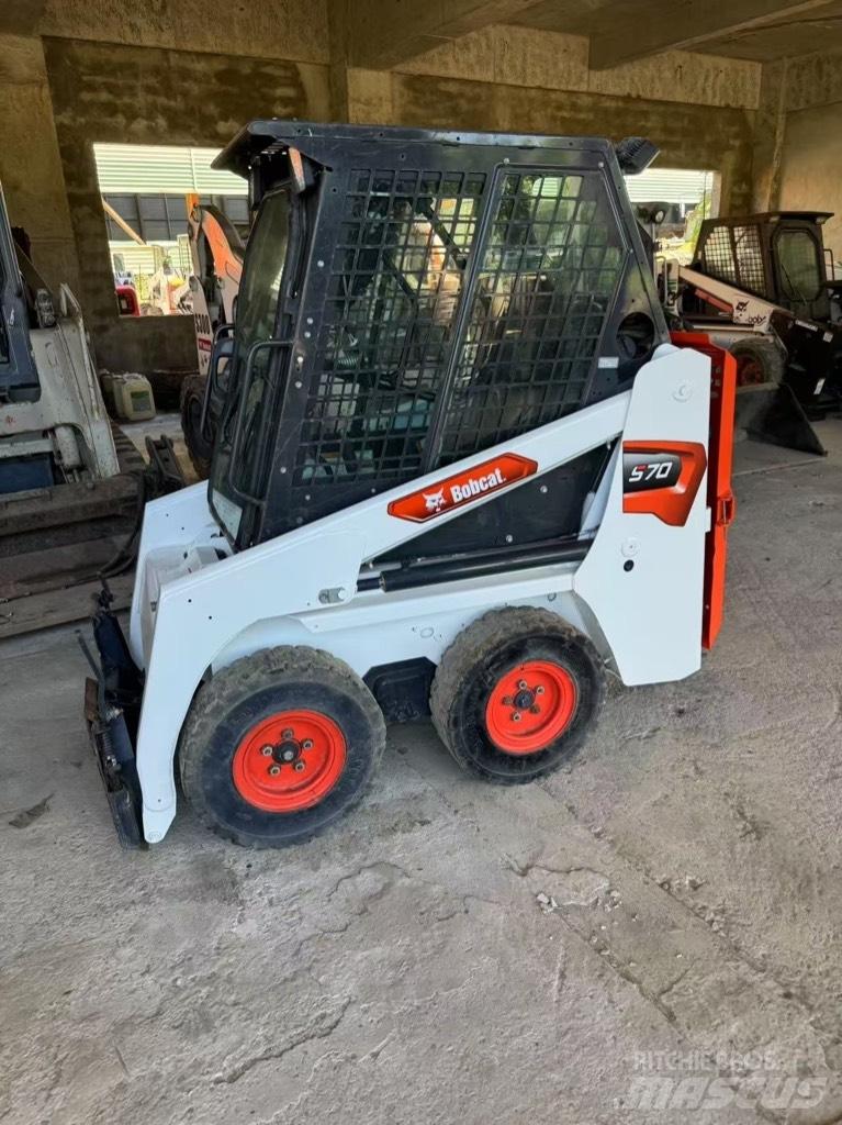 Bobcat S 70 Kompaktrakodók