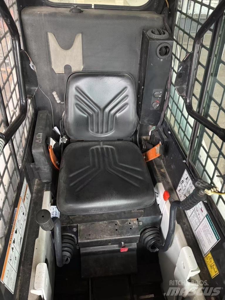 Bobcat S 70 Kompaktrakodók