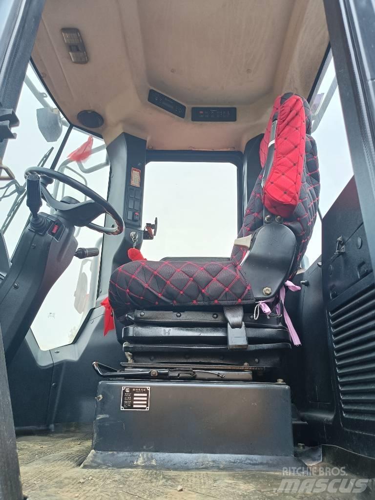 LiuGong 870H Gumikerekes homlokrakodók