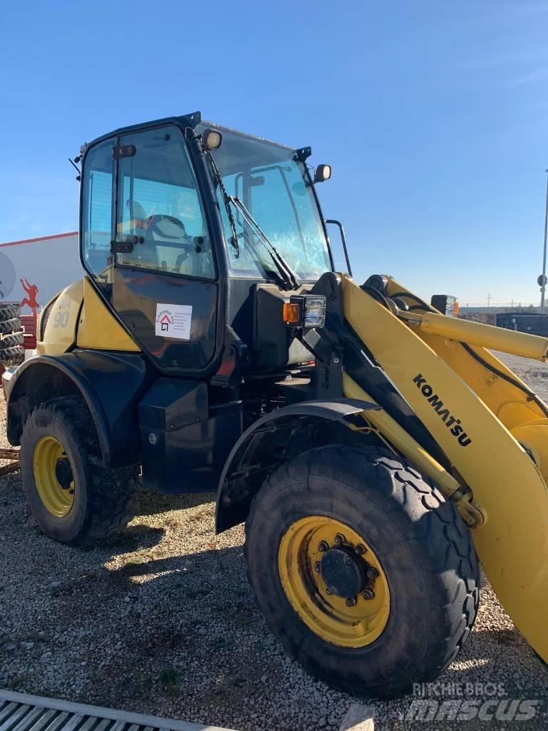 Komatsu WA 90-6 Gumikerekes homlokrakodók