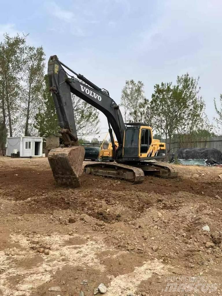 Volvo EC 240 Lánctalpas kotrók