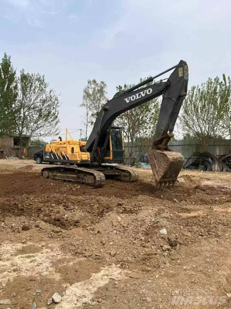 Volvo EC 240 Lánctalpas kotrók
