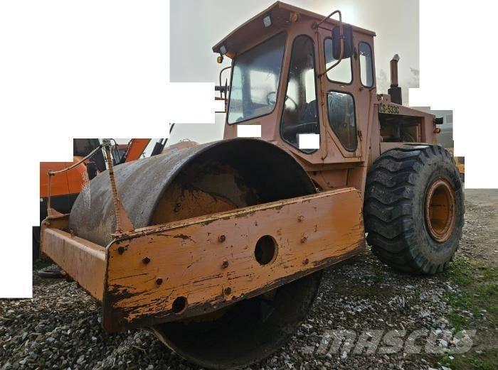 CAT CS 533 C Ikerdobos hengerek