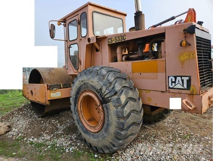 CAT CS 533 C Ikerdobos hengerek