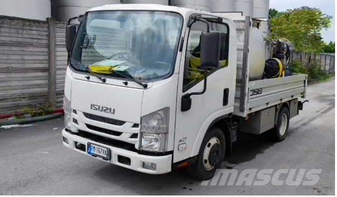 Isuzu N 1R 87A Dobozos teherautók