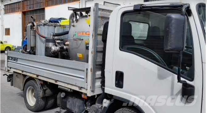 Isuzu N 1R 87A Dobozos teherautók