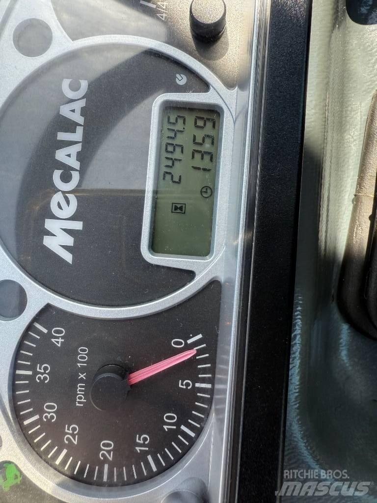 Mecalac AX 1000 Gumikerekes homlokrakodók