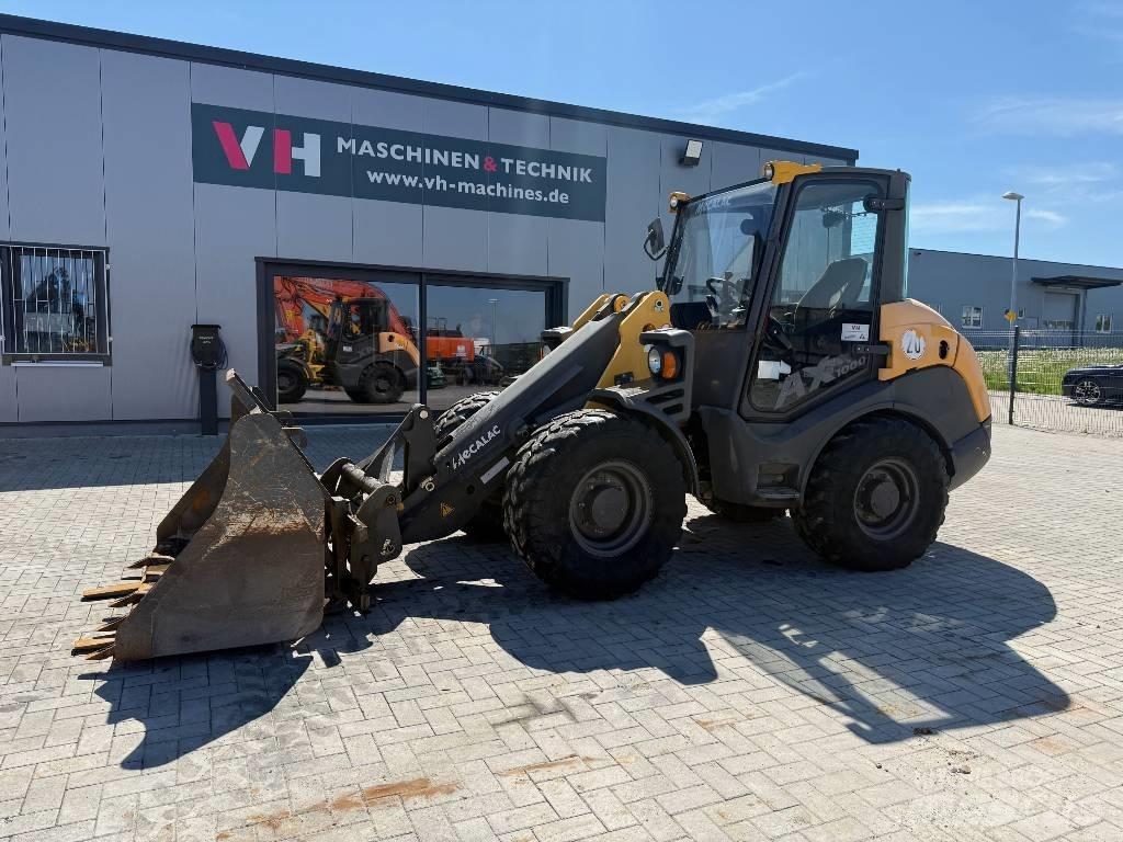 Mecalac AX 1000 Gumikerekes homlokrakodók
