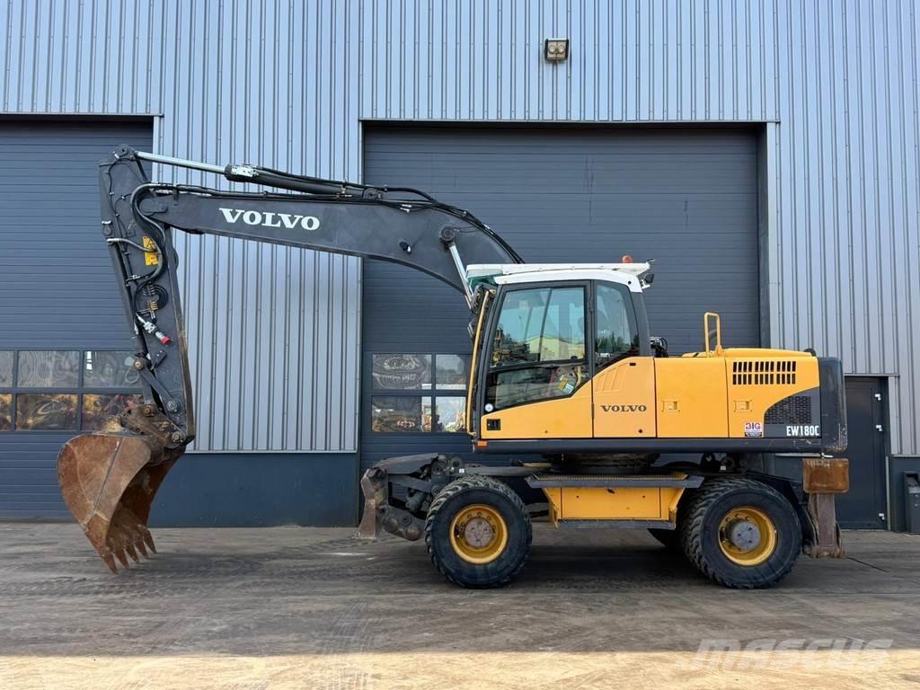 Volvo EW180C Gumikerekes kotrók