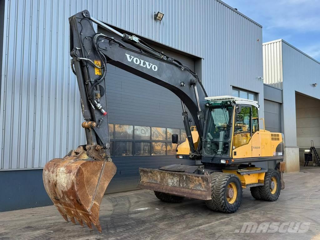 Volvo EW180C Gumikerekes kotrók