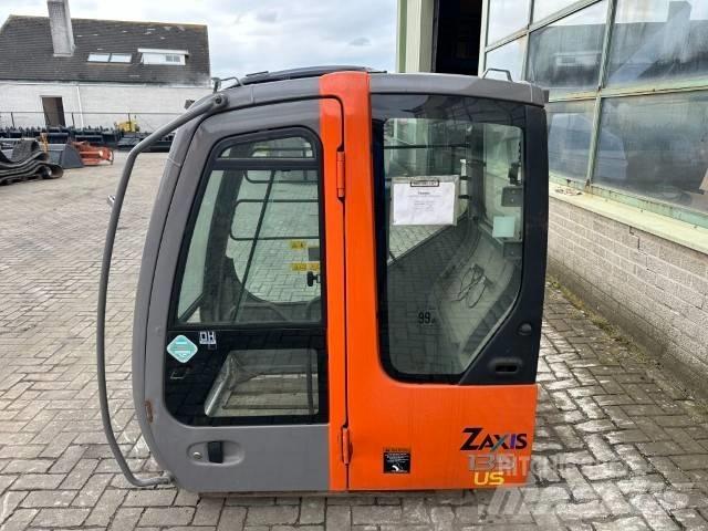 Hitachi Zaxis Vezetőfülke és belső tartozékok