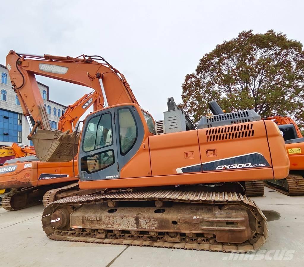 Doosan DX 300 LC-9C Lánctalpas kotrók