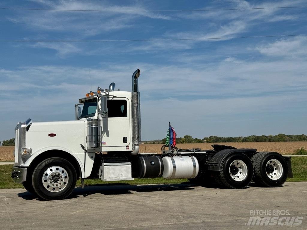 Peterbilt 388 Nyergesvontatók