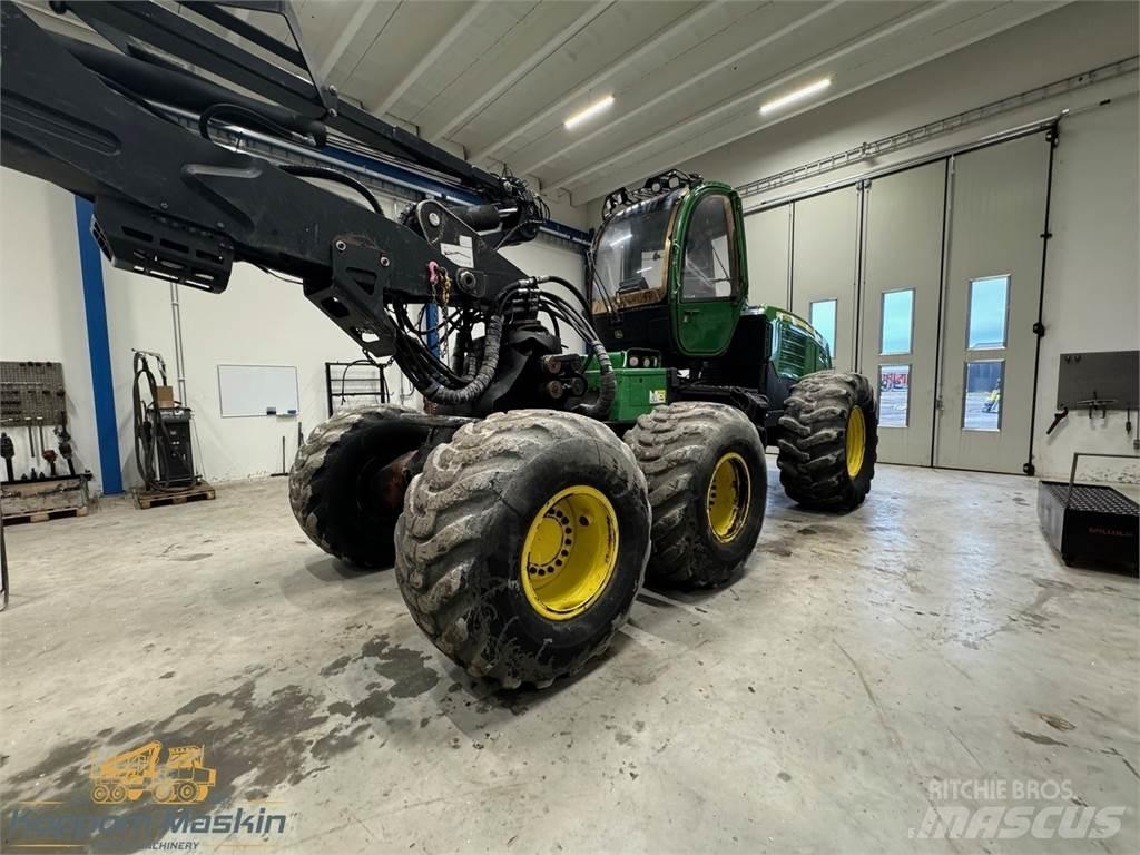 John Deere 1470E Betakarítók