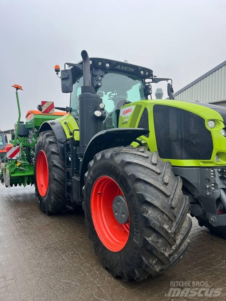 CLAAS Axion 930 Traktorok