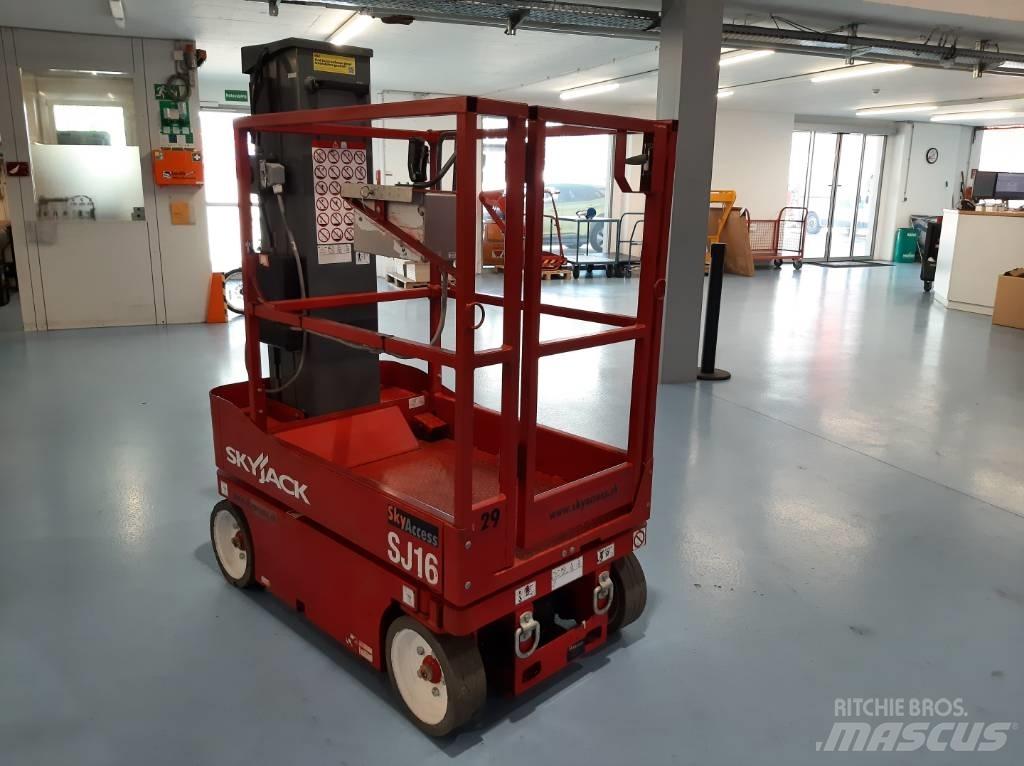 SkyJack SJ 16 Személyemelők