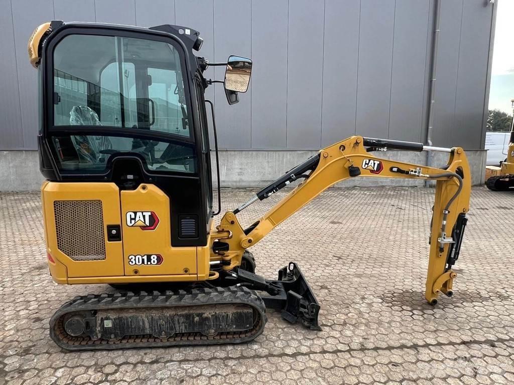 CAT 301.8 Mini kotrók < 7t