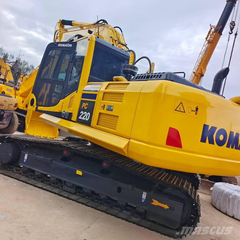Komatsu PC 220-7 Lánctalpas kotrók