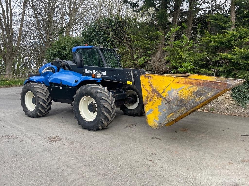 New Holland LM 435 A Teleszkópos mezőgazdasági rakodók