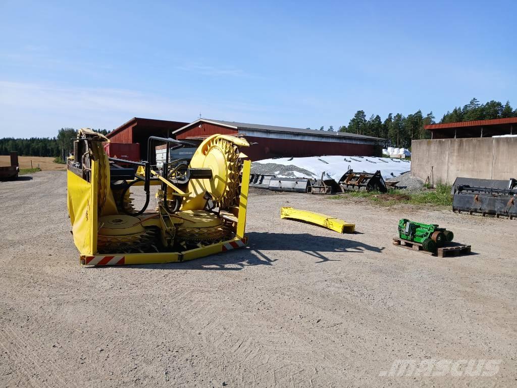 John Deere 460 Plus Önjáró szecskázók