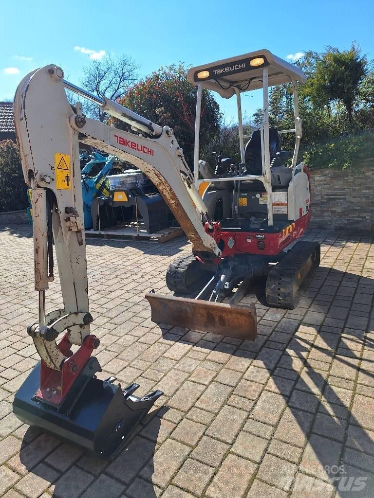 Takeuchi TB 216 Mini kotrók < 7t