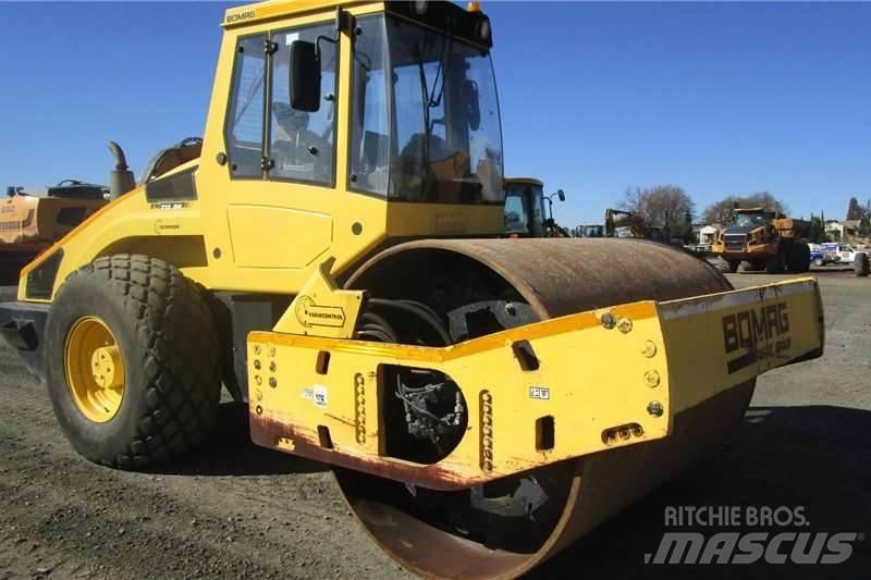Bomag B213DH-4 Kombinált hengerek