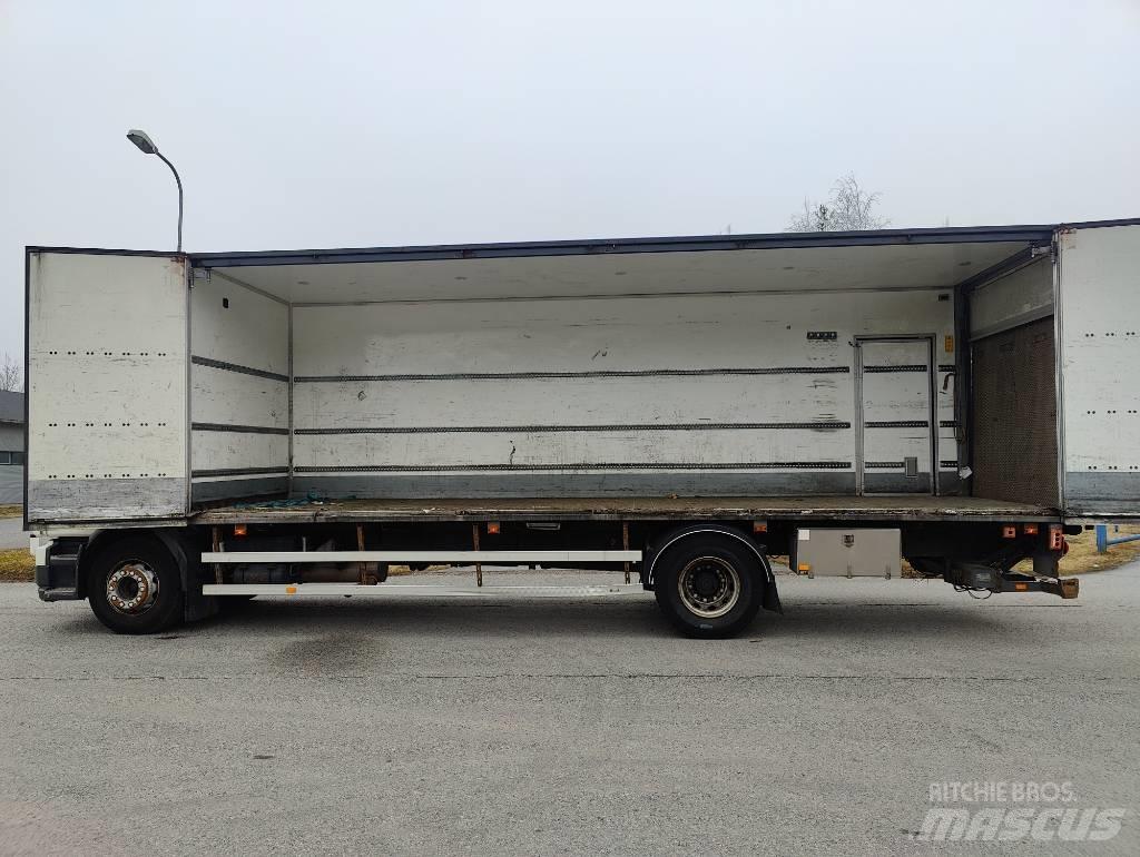 Volvo FL 260 Dobozos teherautók