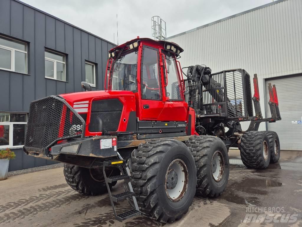 Komatsu 895 Kihordók