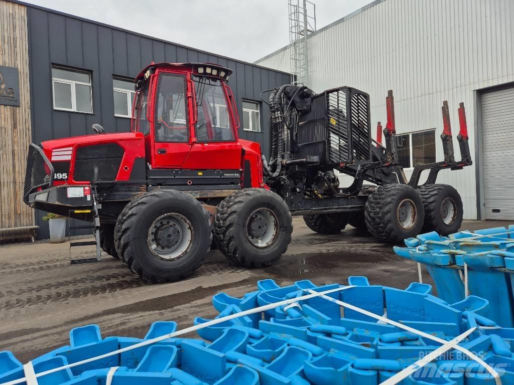 Komatsu 895 Kihordók