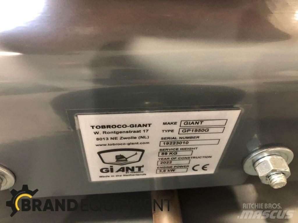GiANT GP1950G Vibrátorok