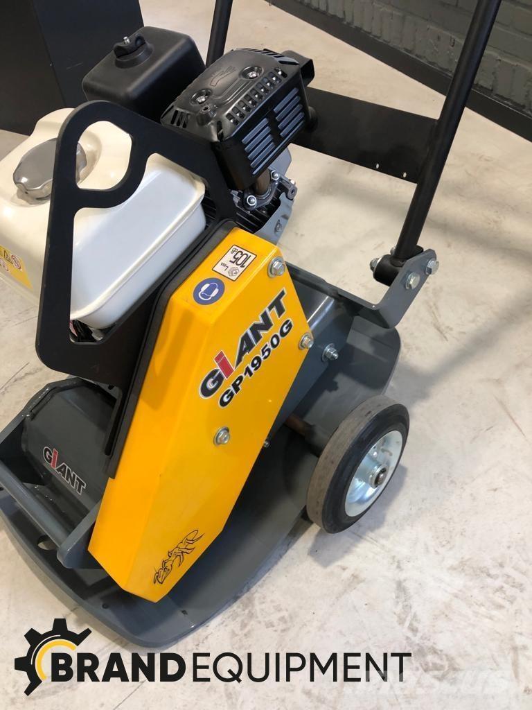 GiANT GP1950G Vibrátorok