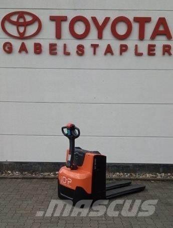 Toyota LWE 200 Gyalogkíséretű targonca