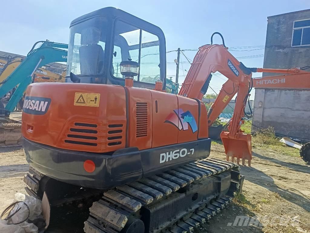Doosan DH 60-7 Mini kotrók < 7t