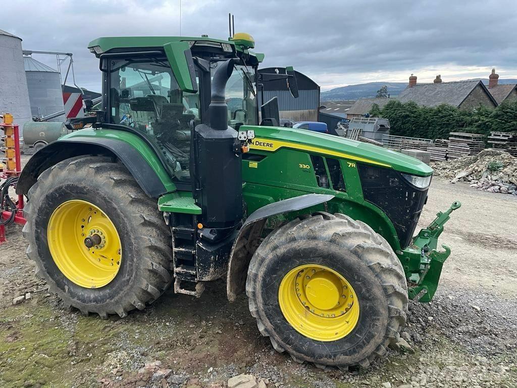 John Deere 7R 330 Traktorok