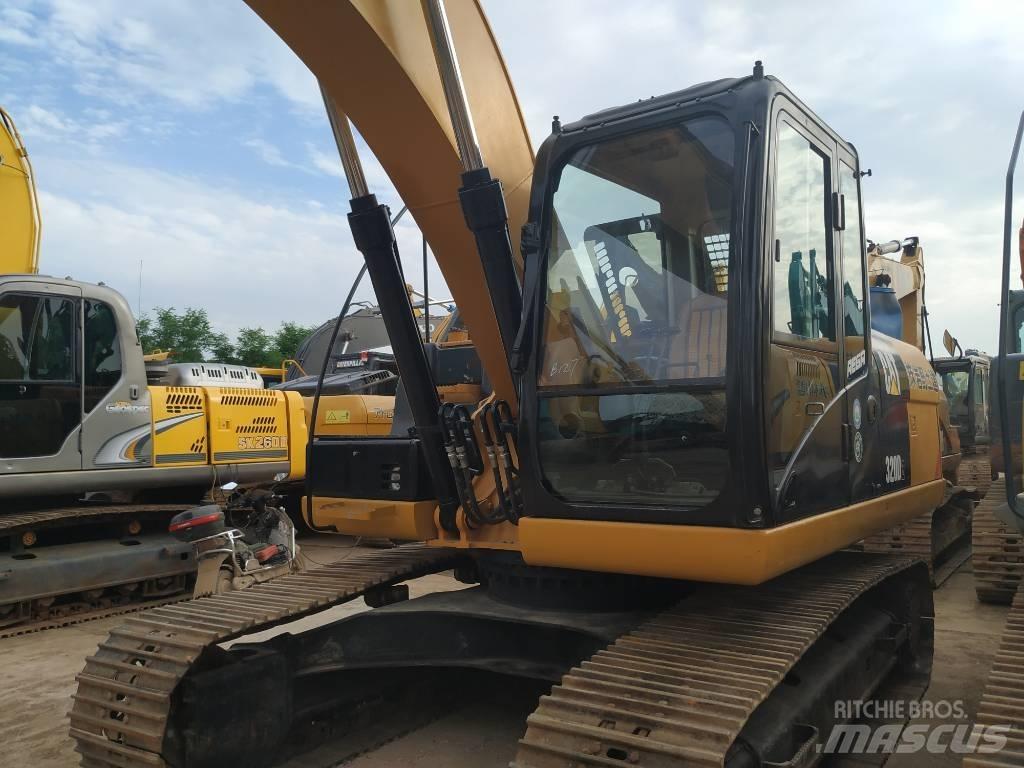 CAT 320 D Lánctalpas kotrók
