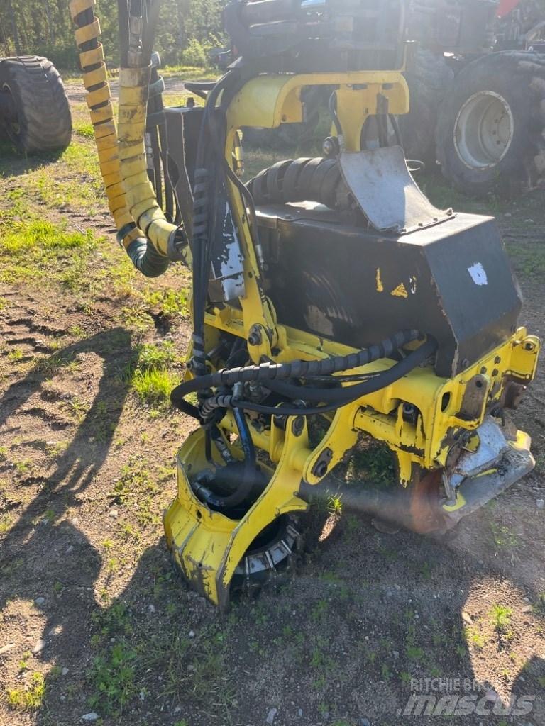 John Deere 1270 G Betakarítók