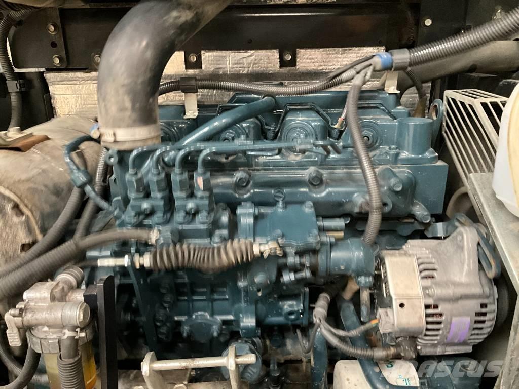 Kubota R 082 Gumikerekes homlokrakodók