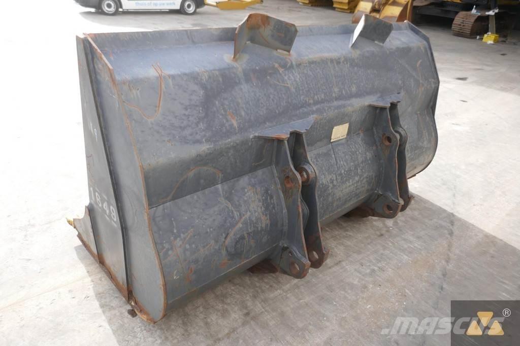 Volvo L120B Bucket Kanalak