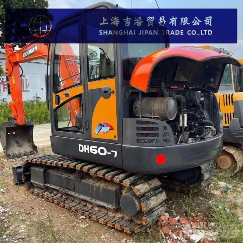 Doosan DH 60 Mini kotrók < 7t